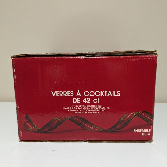 Christmas By Carlton 14 ounce Old-Fashioned Cocktail Glasses and Mug (Set of 40 - Picture 7 of 7